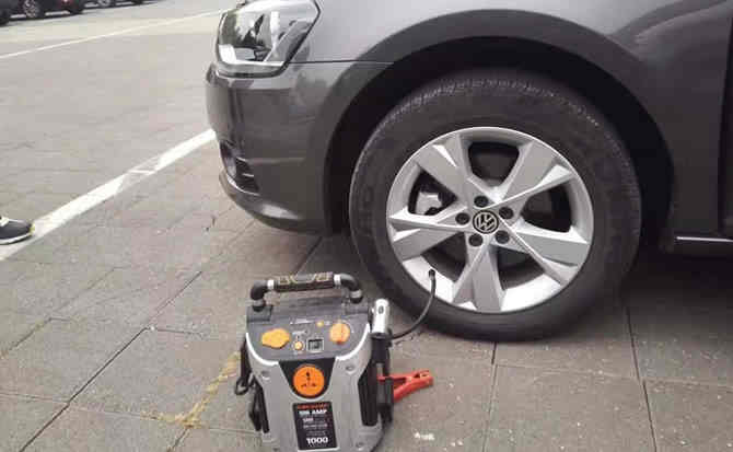 胶州汽车搭电案例
