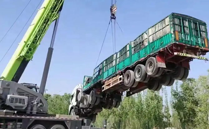 胶州道路脱困救援案例